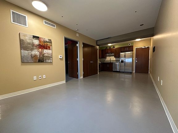 5th image of 800 Brazos St Unit 1110