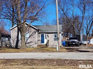 201 E Washington St, Athens, IL 62613