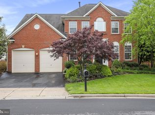 18 Drawing Arm Ln, Martinsburg, WV 25403