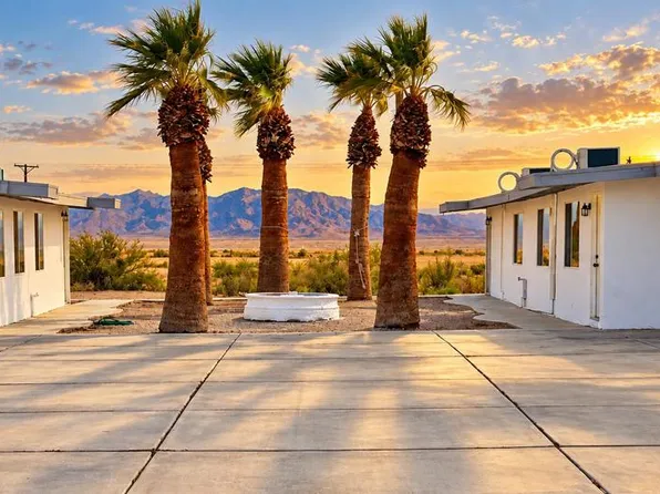 2542 Sea View Dr, Thermal, CA 92274