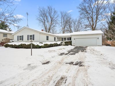 2104 Dunwoody Dr, Valparaiso, IN, 46383