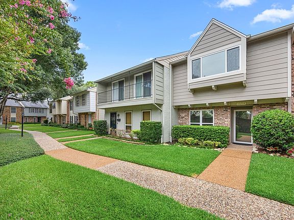 2nd image of 10204 Longmont Dr #44/3