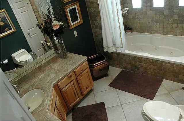 5601 Burning Tree Dr — Photo 18