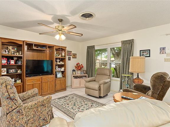 4th image of 207 W Highland Ave