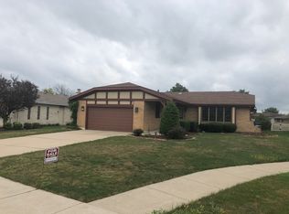 17622 Redwood Ln, Tinley Park, IL 60487