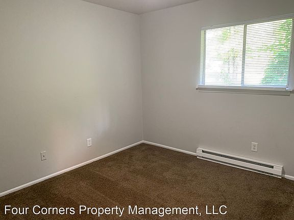 5th image of 210 Woodnell St APT A