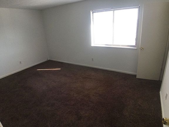 4th image of 315 Clement St APT B