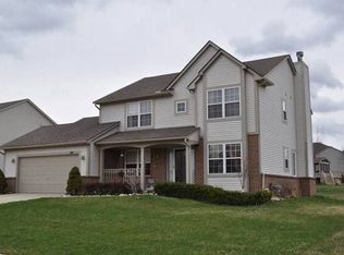 147 Easton Dr, South Lyon, MI