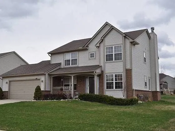 147 Easton Dr photo 1