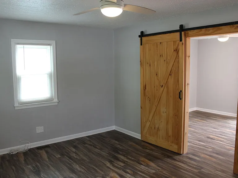 104 N Grant St — Photo 8