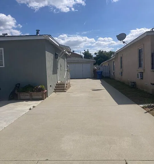 15134 Poplar Ave — Photo 8