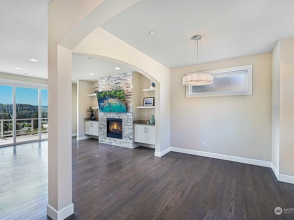 5th image of 17701 Panorama Boulevard E