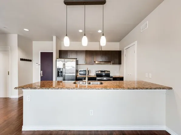 1100 W Trinity Mills Rd, Carrollton, TX