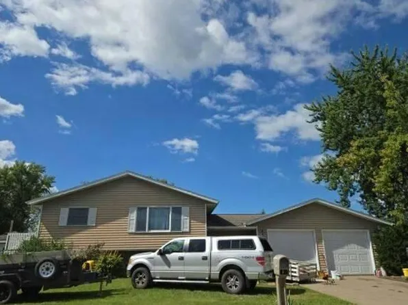 906 Pierce Ave, Wabasha, MN 55981