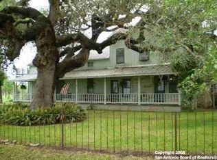 116 River Bend Rd, Comfort, TX 78013