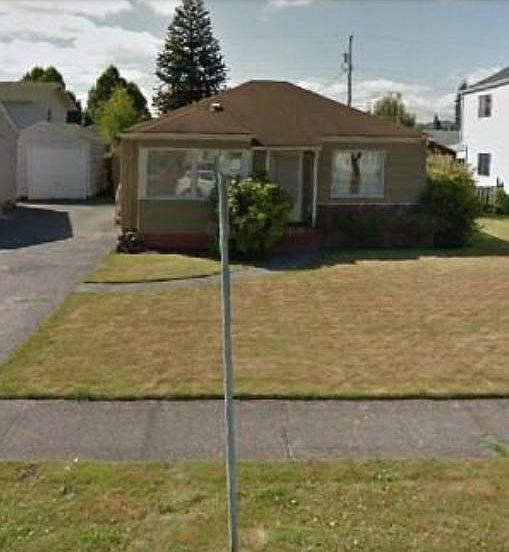 2943 Field with Garage and off-street parking