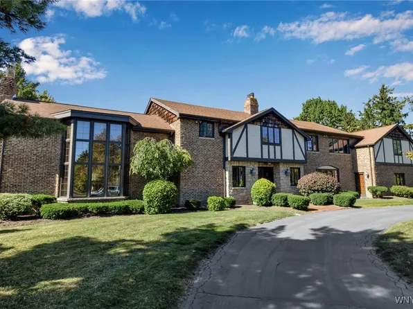 40 Waterford Park, Williamsville, NY 14221