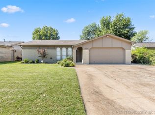 12934 E 32nd St, Tulsa, OK 74134