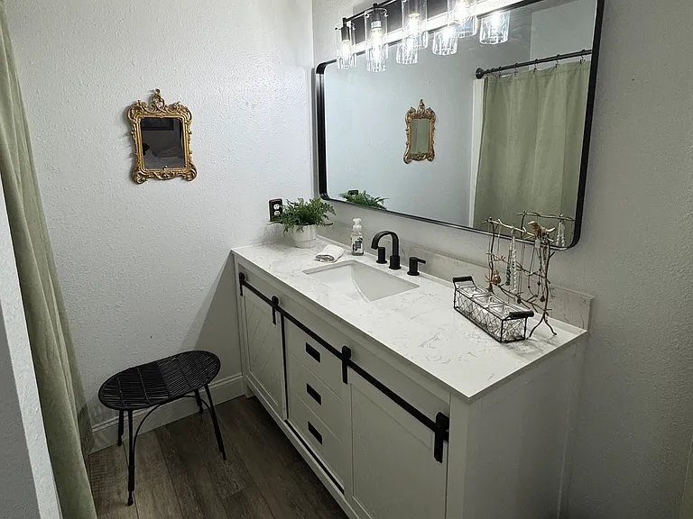 2918 Piedras Rd — Photo 14