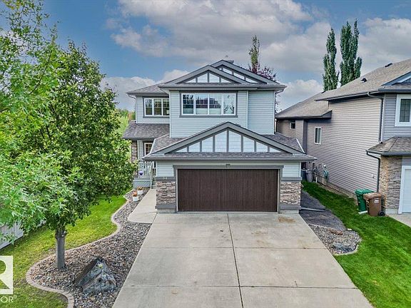 3rd image of 94 Erin Ridge Dr