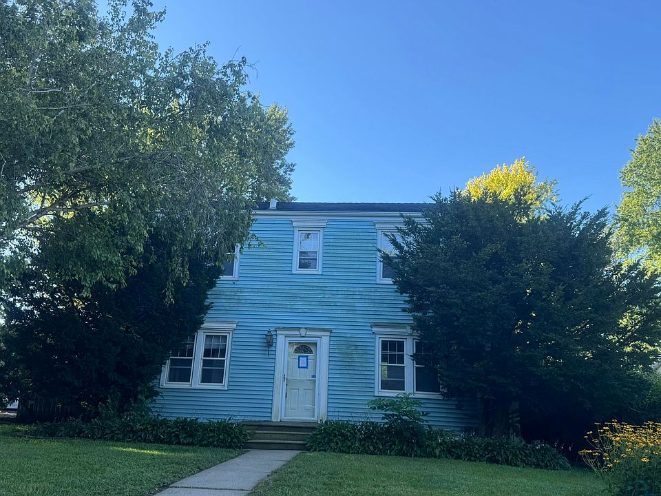 1st image of 310 35th St