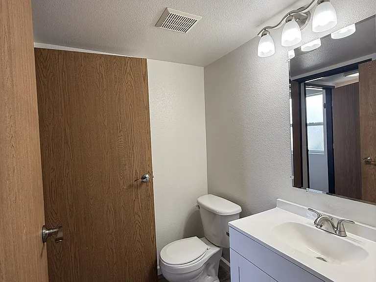 The Waterfront Apartments at Kahului — Photo 15