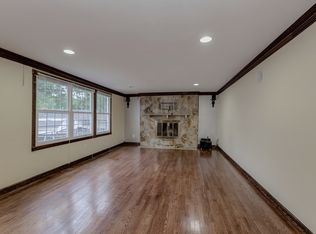 7200 Sterling Grove Dr, Springfield, VA 22150