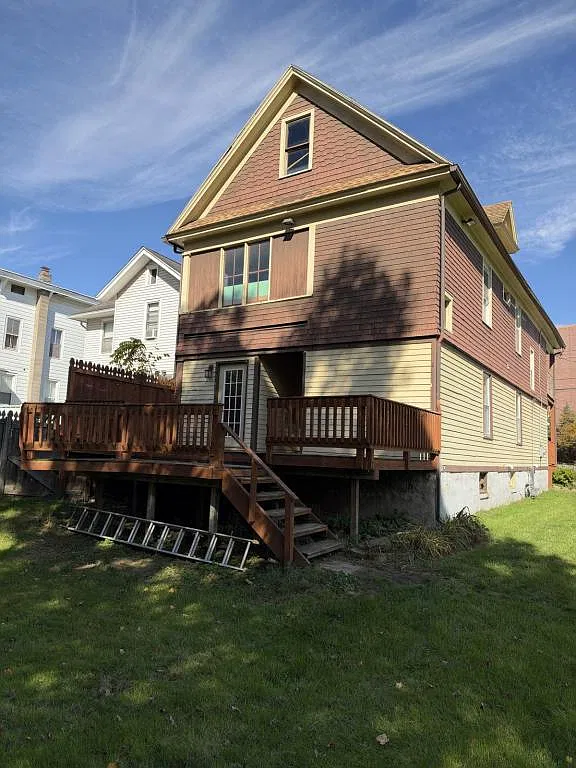 20 Remington Ave — Photo 2