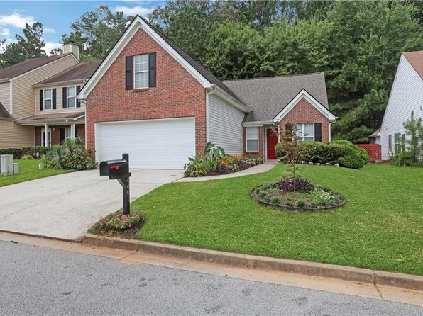 4401 Chestnut Lake Ave, Lithonia, GA 30038