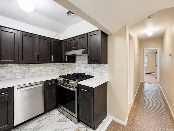 5th image of 2357 Demeyer Street