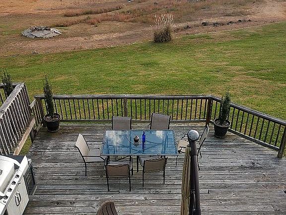 3rd image of 596 Lakeside Dock Dr