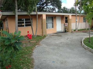 5607 Simms St, Hollywood, FL 33021