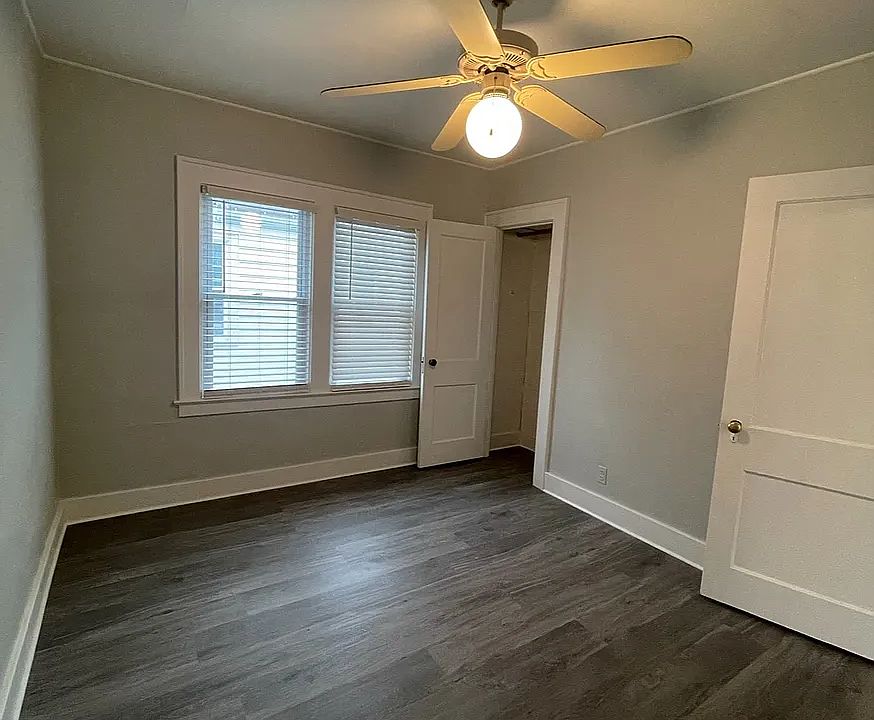 Center bedroom