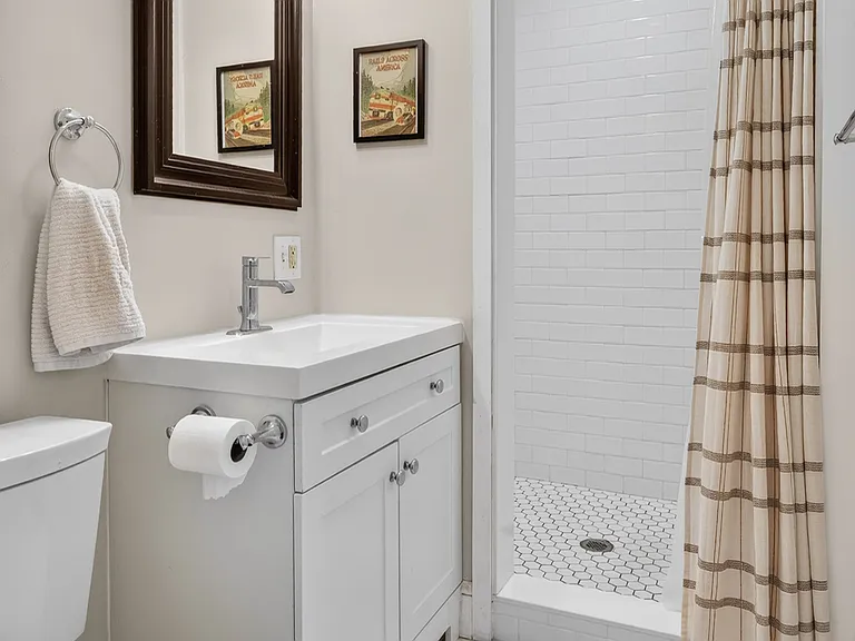 16 Cumberland St #2 — Photo 13