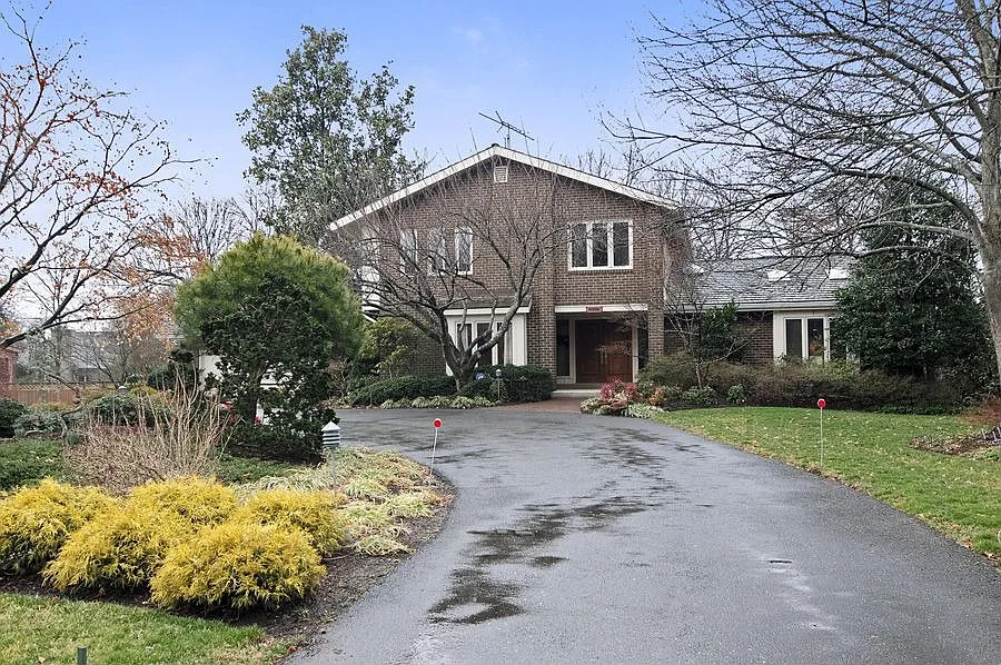 9908 Bluegrass Rd photo 1