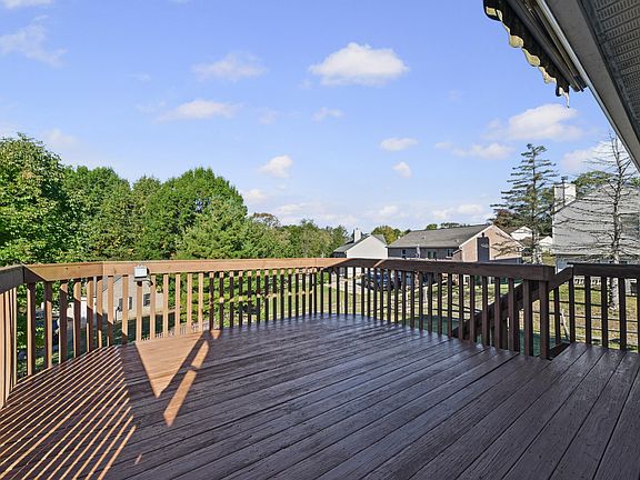 5th image of 9874 Potomac Ct