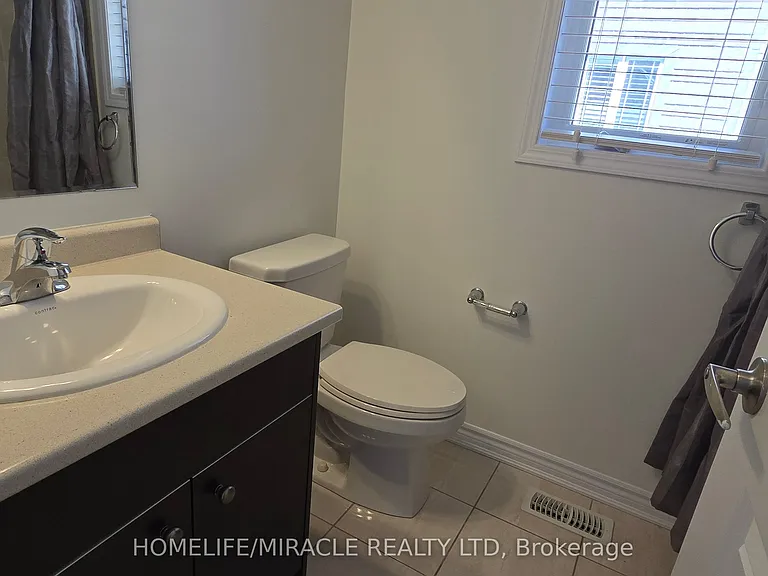 25 Phyllis Dr — Photo 10