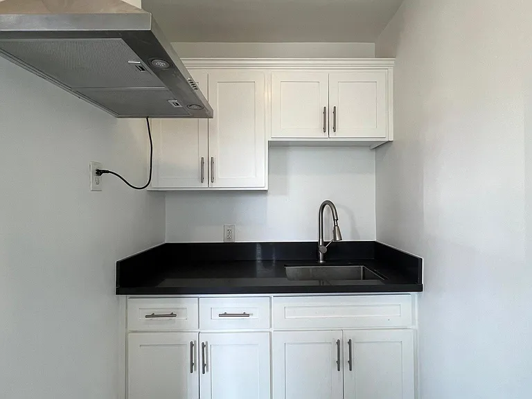 3835 Whittier Blvd #2 — Photo 8