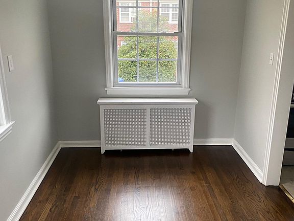 5th image of 293 Elmwood Ave #B