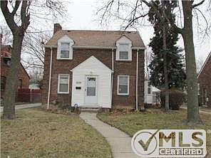 1st image of 15750 Lindsay St