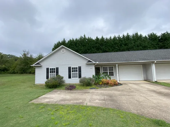 560 & 562 Seays Crest Dr #562, Inman, SC 29349