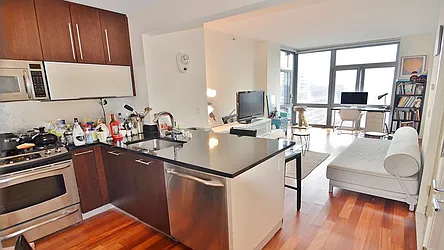 Rented by Park Property Advisors