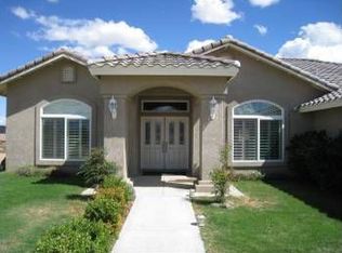 9025 Del Monte Ave, Yucca Valley, CA 92284