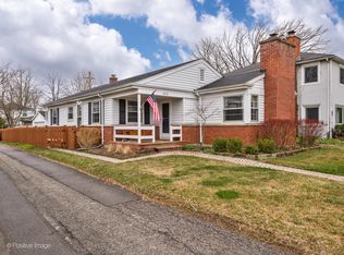 913 Cambridge Ln, Wilmette, IL 60091