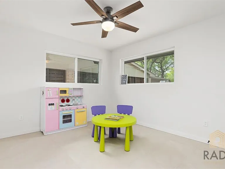 1713 Hibiscus Ave — Photo 19