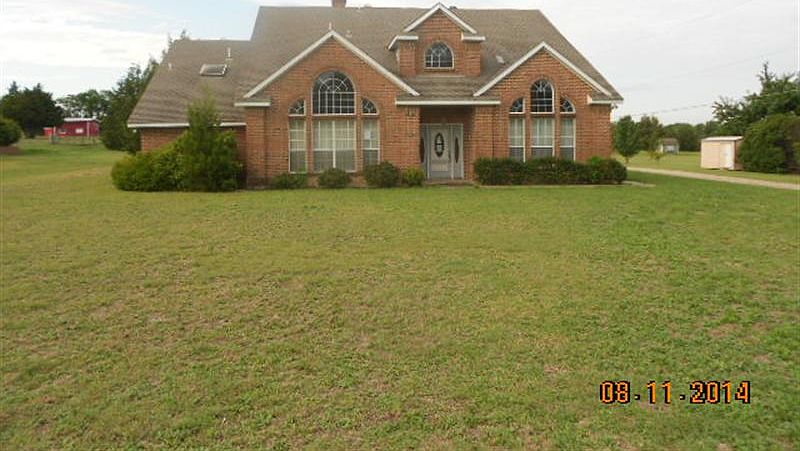 1st image of 400 Woodcreek Dr