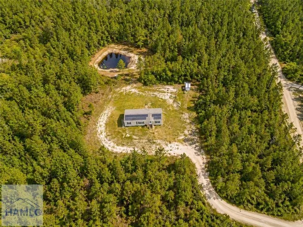 1306 Vic Waters Rd SE, Townsend, GA 31331