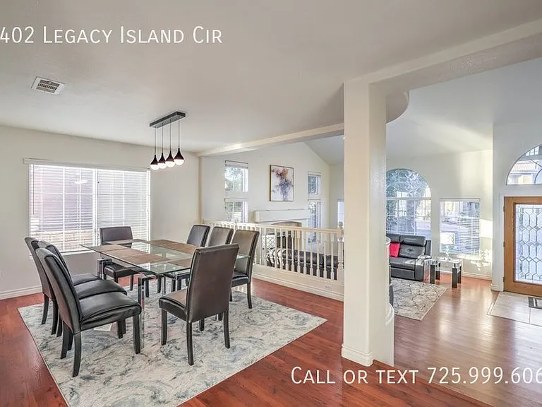 2402 Legacy Island Cir — Photo 33