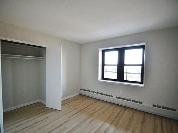 4th image of 260 Audubon Ave APT 14F