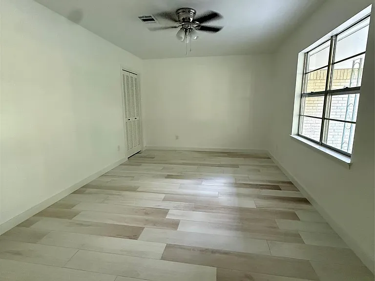 1704 Jones St — Photo 3